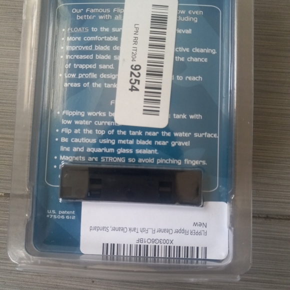 FL!PPER Flipper Cleaner Float - 2-in-1 Floating Magnetic Aquarium Glass Cleaner - Picture 4 of 6